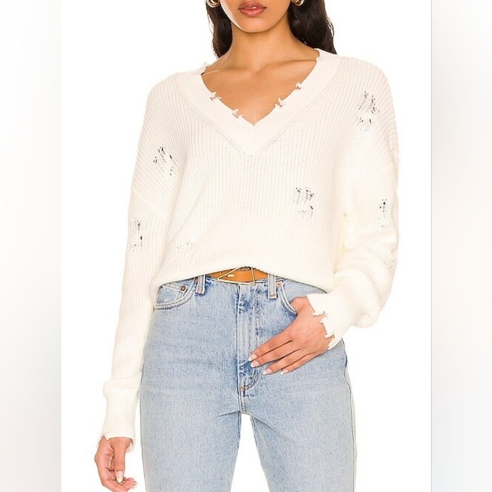 525 AMERICA Distressed Shaker V Neck Sweater in Chalk size Small